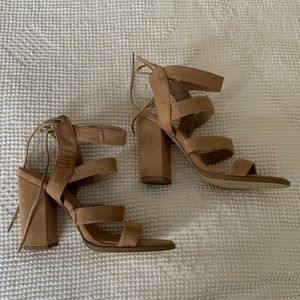 NWOT Lulus Srappy Heels